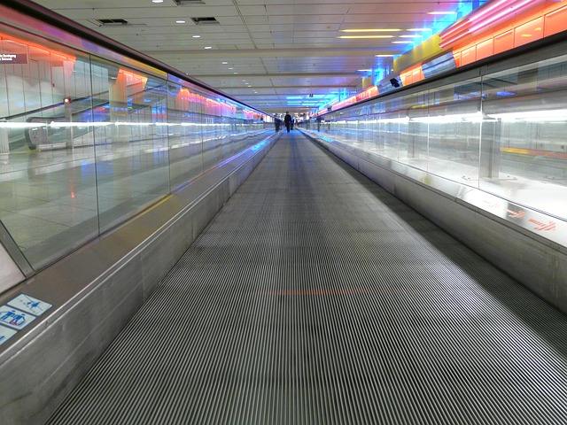 自动人行道